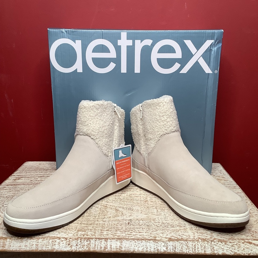 Aetrex Winnie Winter White Weather Proof Ortho Arch Support Warm Boots Side Zip